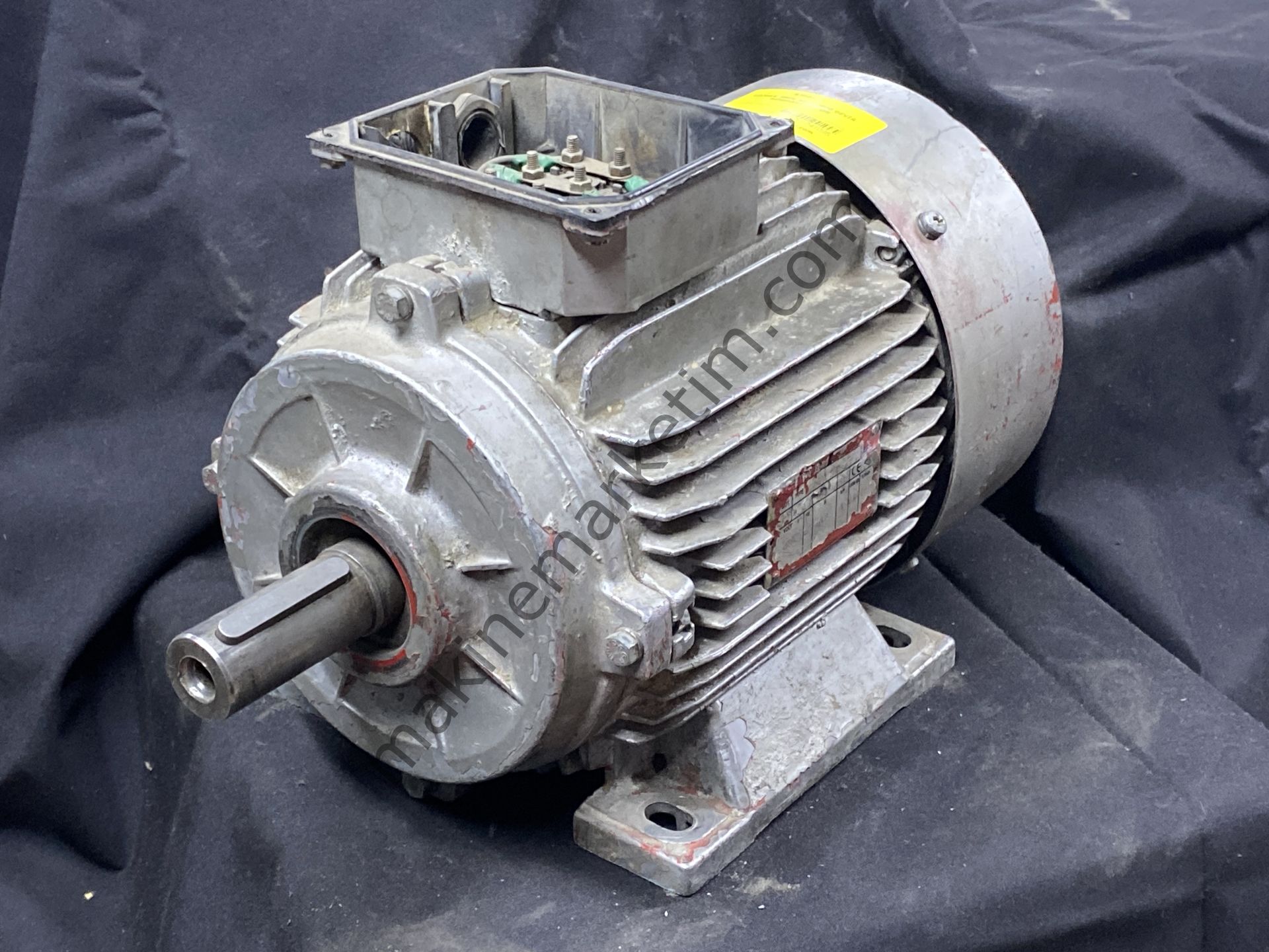 GAMAK 380V 4KW 2800 DEVİR KOMPAKT MOTOR