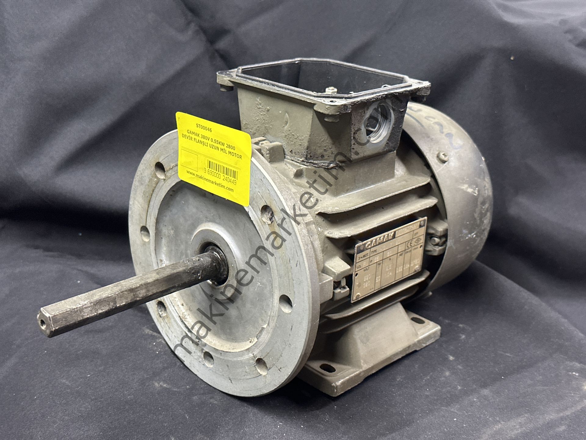 GAMAK 380V 0.55KW 2800 DEVİR FLANŞLI UZUN MİL MOTOR