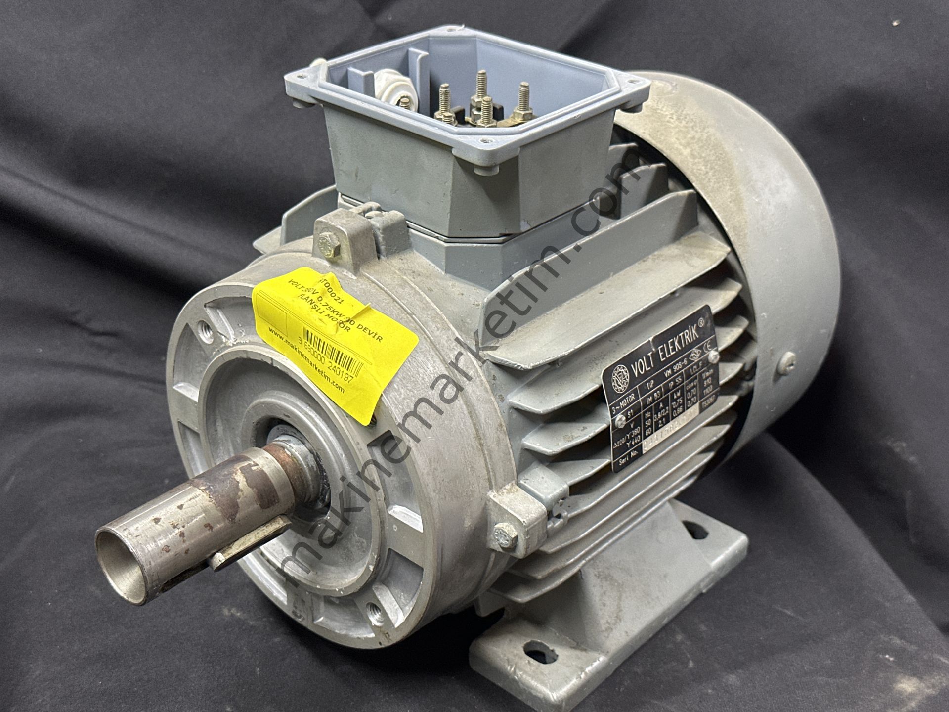 VOLT 380V 0.75KW 900 DEVİR FLANŞLI MOTOR