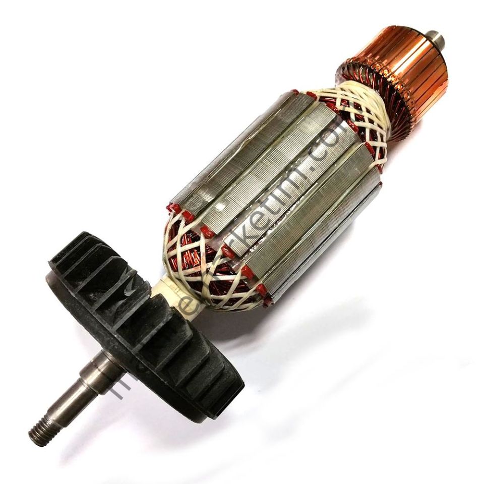 Makita Tipi GA7040S Büyük Taşlama Endüvi