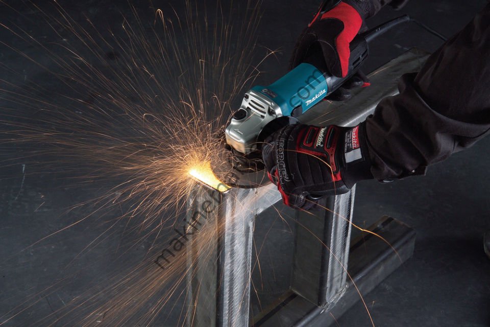 Makita GA4530R Avuç İçi Taşlama Küçük Jettaşı