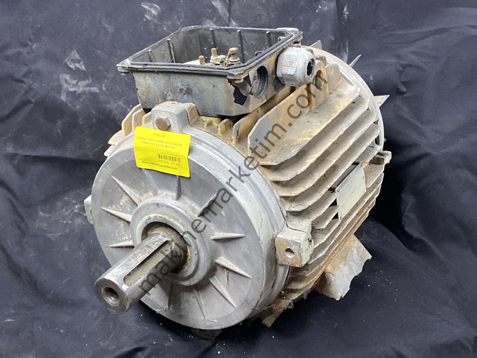 GAMAK 380V 5.5KW 2800 DEVİR MOTOR AYAKLARI YOK